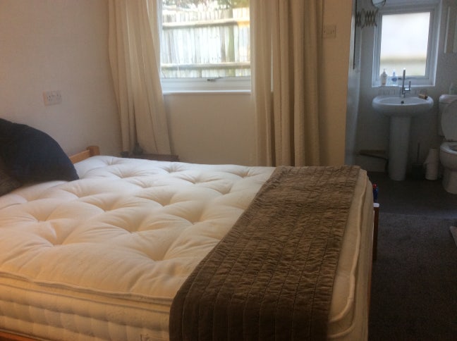 King size room with en suite Main Photo