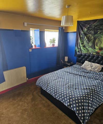 Double room to rent in a shared 3 bedroom flat Main Photo