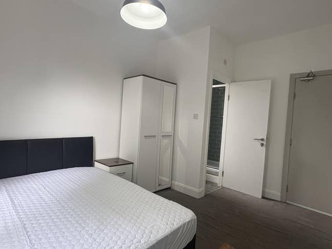 🚋 12mins to City Centre | Parking | Ensuite Main Photo