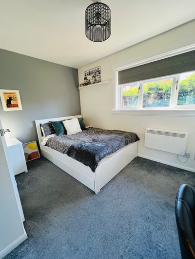 Furnished Double room in popular area Main Photo