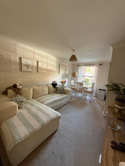 Double Room in 2 bed flat-Available September 1st  Main Photo