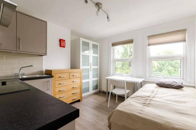 Self Contained Studio Near Imperial College Main Photo