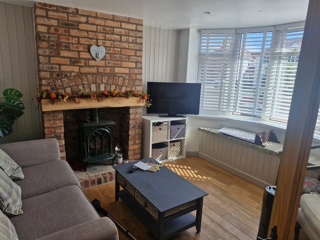 Double room in Cookley  Main Photo