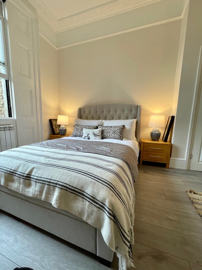 Large Double room  Main Photo
