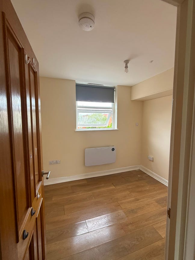1 bed flat Main Photo