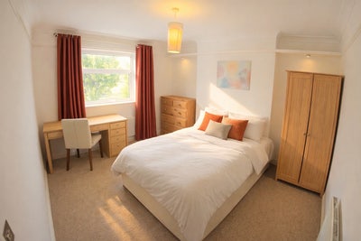 2 Cosy Rooms | Bills included Main Photo