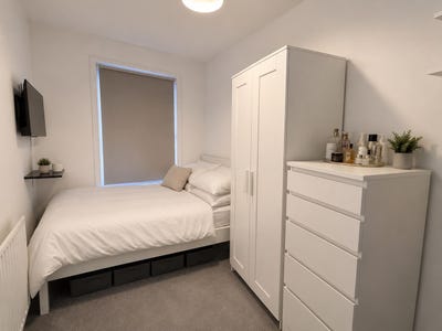 Room Available in SW18 Main Photo