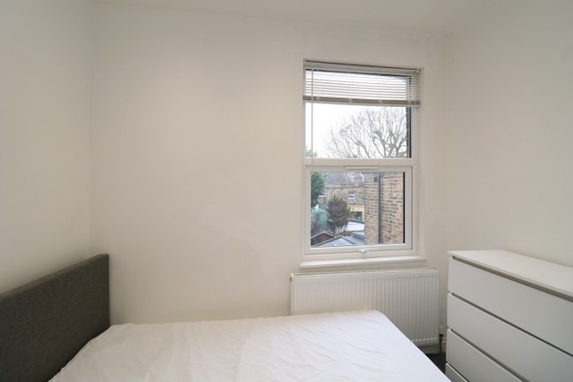 Ensuite Room - Acton W3 - 3BHK Nearby Tube! Main Photo