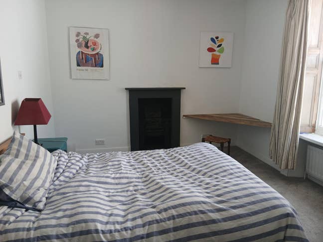Double room available in family home in Montpelier Main Photo