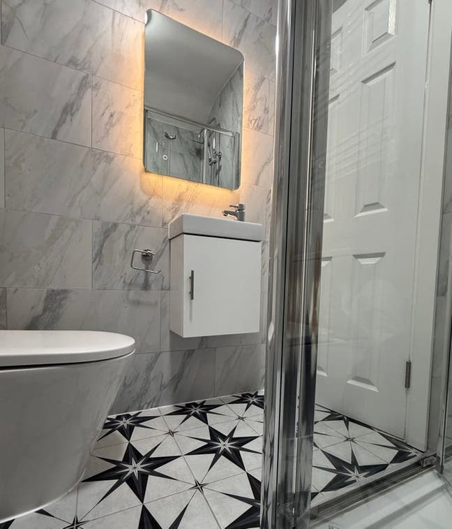 Brand new modern renovated house! 5min to station Main Photo