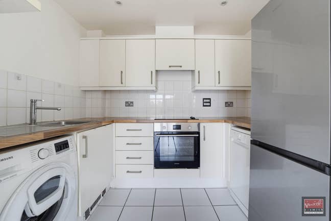 Two Bed! Two Bath - Feltham  Main Photo