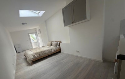Studio Flat in Finchley N3, Bills included &pound;1600 Main Photo
