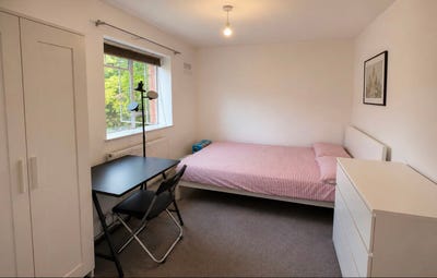 Spacious Double Room Available in SW4 Main Photo