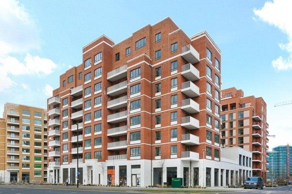 Brand-New Luxury One-Bedroom Apartment  SE28 Main Photo