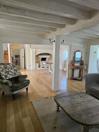 Large double room in house share Main Photo