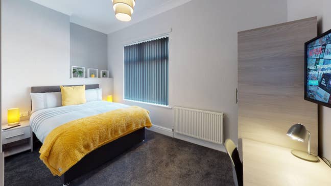 Ensuite rooms available now Main Photo