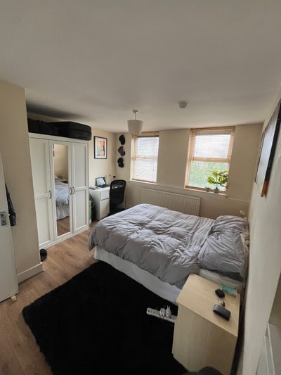 Cozy furnished room in north London! Main Photo