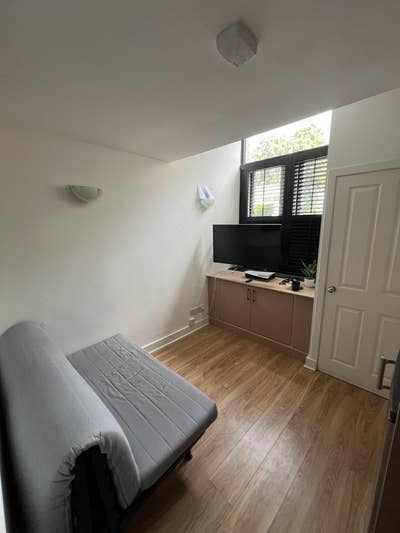 Beautiful One-Bedroom Flat to Let in Mornigside Main Photo