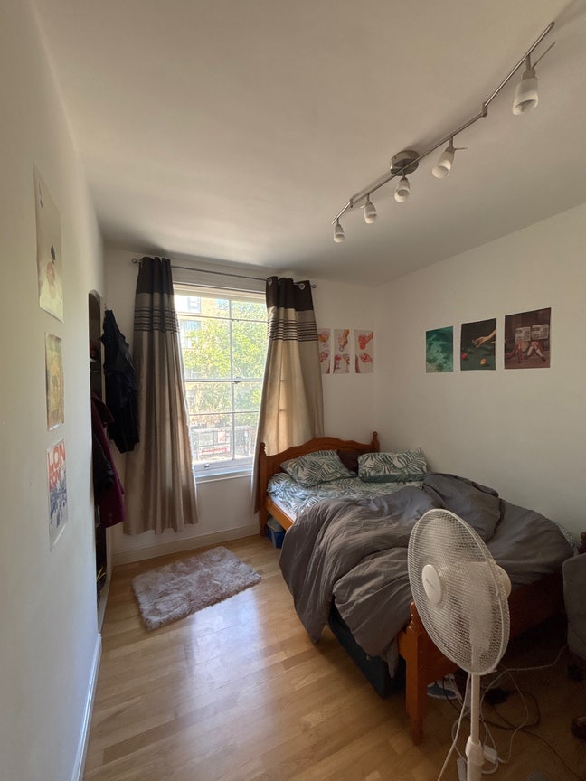  Spacious Double Room | Zone 2 | &pound;975 PCM Main Photo