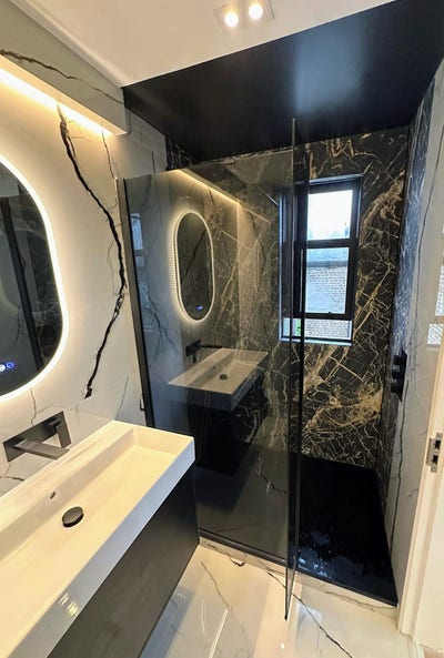 Lux Modern Airy Double Studio!! Lift & Bills inc!! Main Photo