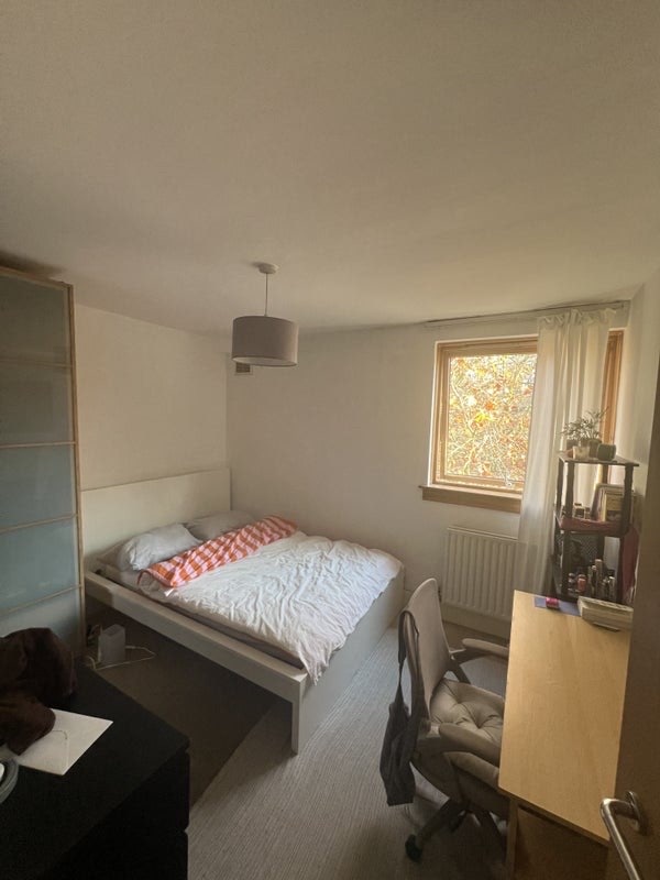 Bright Double Room 10min from Kings Cross  Main Photo