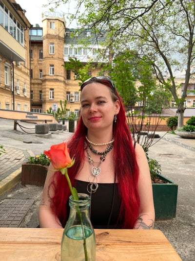 Professional seeks a double room Main Photo