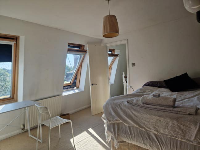 Double room with huge garden and Kitchen-reception Main Photo