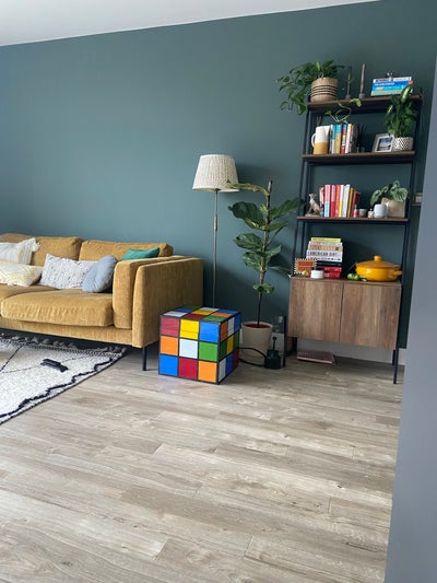 One bed in zone 2 Hackney Wick Main Photo