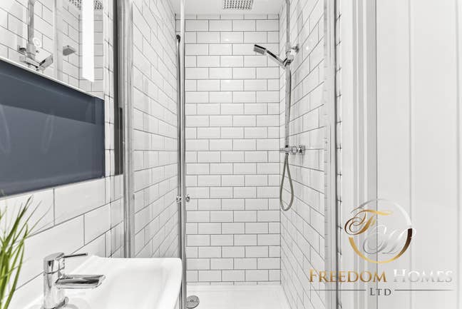 Large En-Suite Room in Paston PE4 Main Photo
