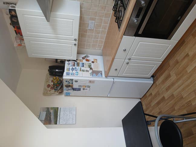 Single Room Furnished Central Newport  Main Photo