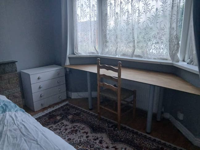 Budget Single Rooms /All Bills Included /Fast wifi Main Photo