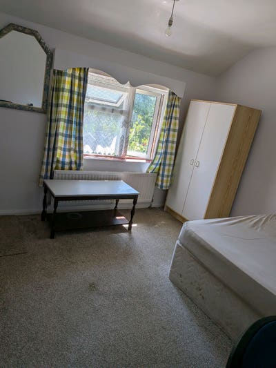 Double room to let  Main Photo