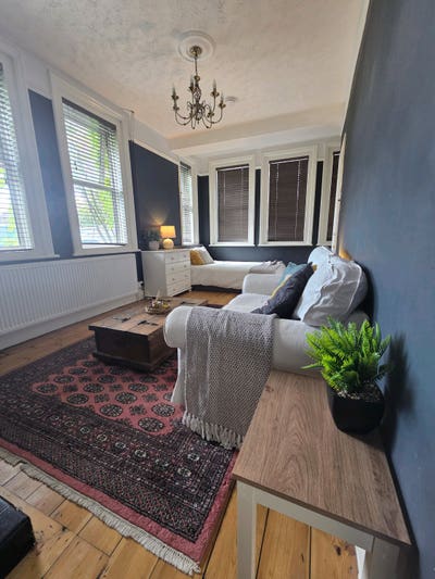 Ensuite with Lounge/office, courtyard & parking Main Photo