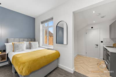 Amazing Property in Duke Street PE2 ✨ Main Photo