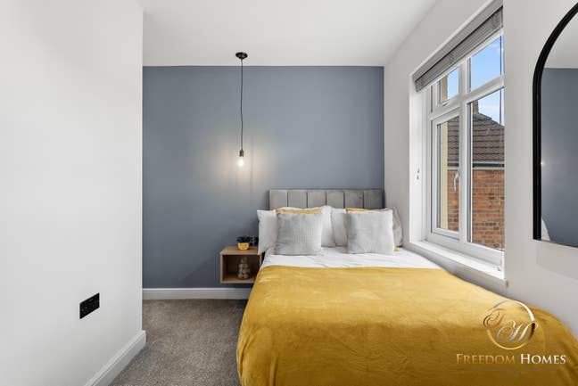 Amazing Property in Duke Street PE2 ✨ Main Photo