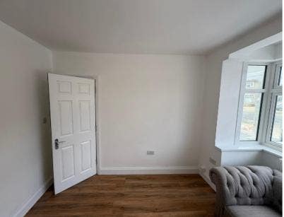 🏡 Spacious Double Room Available in RM5 Main Photo
