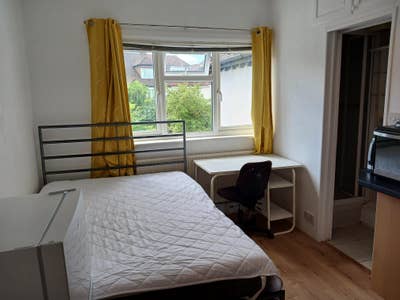 Studio Flat for One Person in Golders Green Main Photo