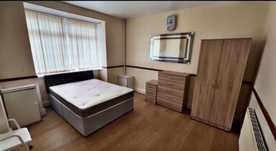 2 Double Bedrooms Near City Centre Main Photo