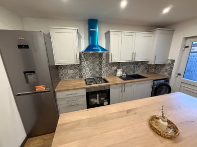 Beautiful double room ground floor Main Photo