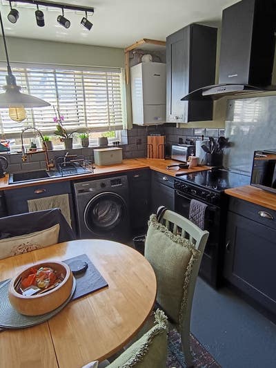 Room for rent in Carterton  Main Photo