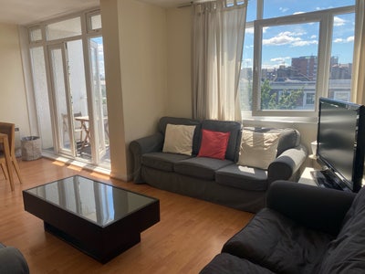 Single room in Notting Hill available from 1 Aug 💗 Main Photo