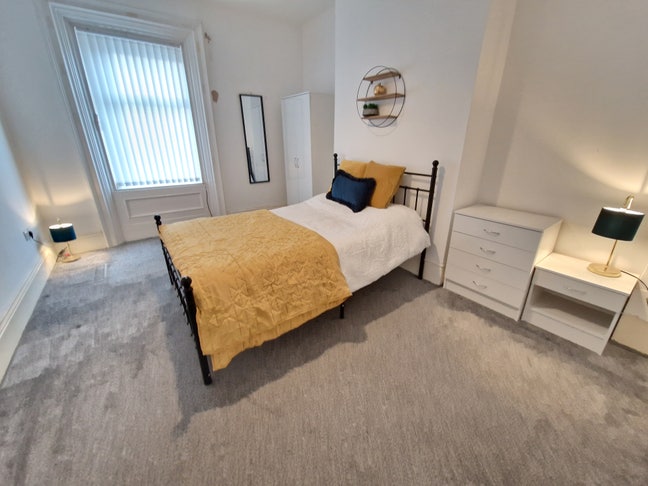 Large Double /3 Baths/ Bills/ Wifi/ *Cleaner Incl. Main Photo