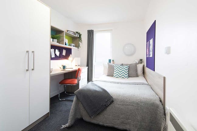 Cheap En-suite Room at Unite Queen’s Park House! Main Photo