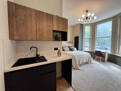 Brand New Hmo - Ensuite & Kitchenette Main Photo