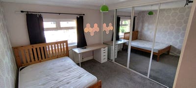 Large Double Room. All bills Inc. Main Photo