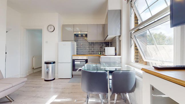 Bright Furnished 1-Bed Flat | Marylebone Main Photo