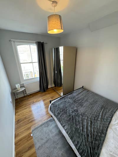 Double Room Near Stoke New Church St All Inclusive Main Photo