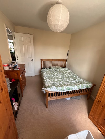 2 rooms and bathroom on 1st floor + shared ground Main Photo