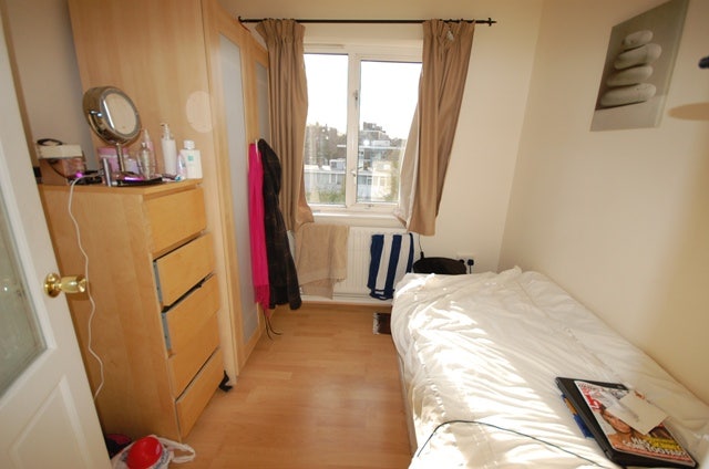 Bright Room in Southfields Main Photo