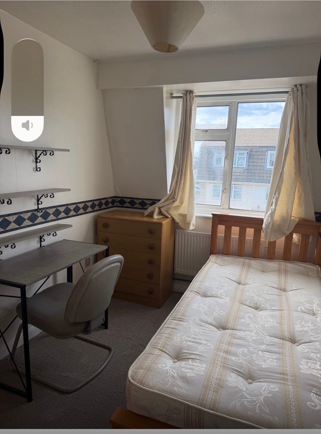 Tenants  Main Photo